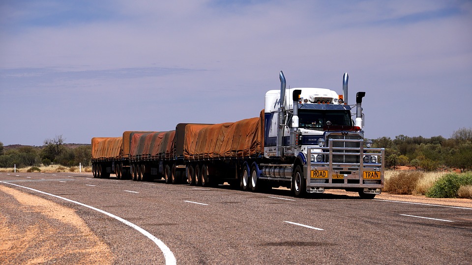 Преимущества перевозок негабаритных грузов автотранспортом