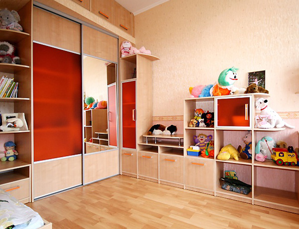 Шкафы-купе для детской комнаты 