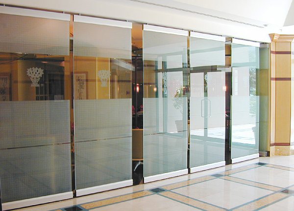 Конструкции стеклянных перегородок и их применение